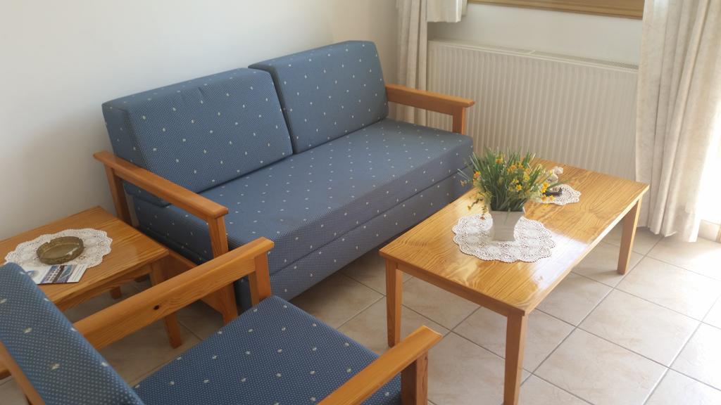 Pissouriana Hotel Apartments Eksteriør bilde