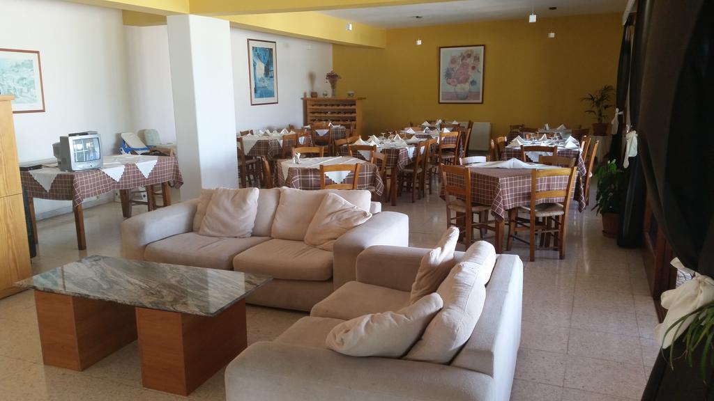Pissouriana Hotel Apartments Eksteriør bilde