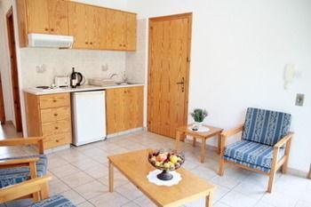 Pissouriana Hotel Apartments Eksteriør bilde